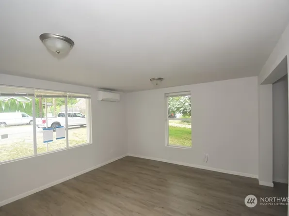 517 N 1st Street, Mount Vernon, WA 98273