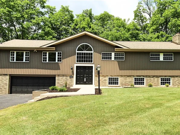 113 Hooks Ln, Canonsburg, PA 15317