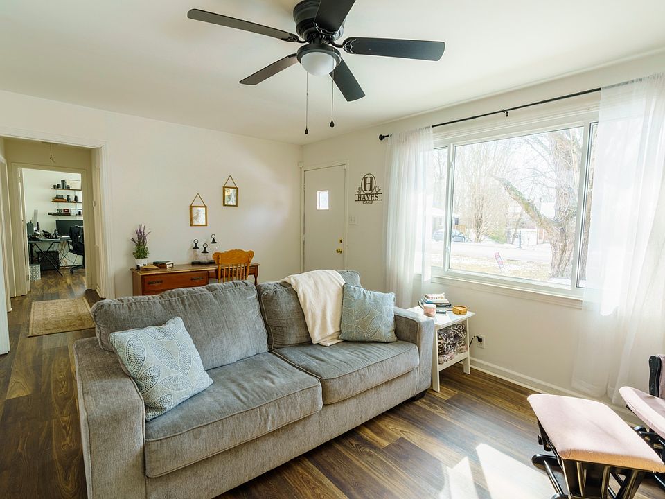 1st image of 432 Oriole Cir