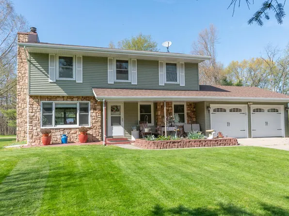 13380 Lake Dr, Union, MI 49130