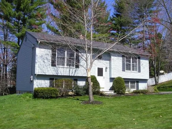 36 Dogwood Dr, South Berwick, ME 03908
