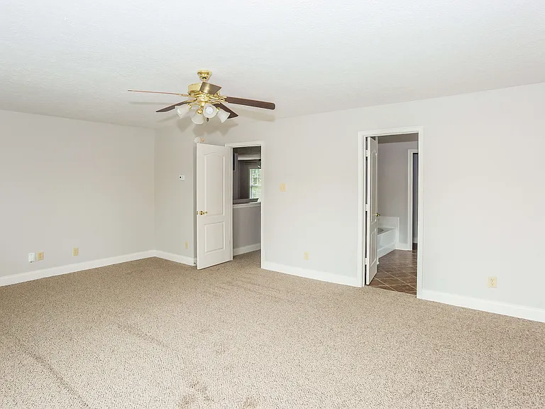 5525 Hammermill Dr — Photo 7