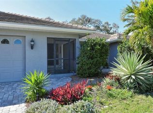 2305 Goya Dr, Nokomis, FL 34275