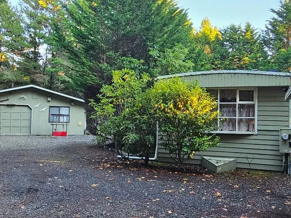 4849 Seapine Dr, Florence, OR 97439