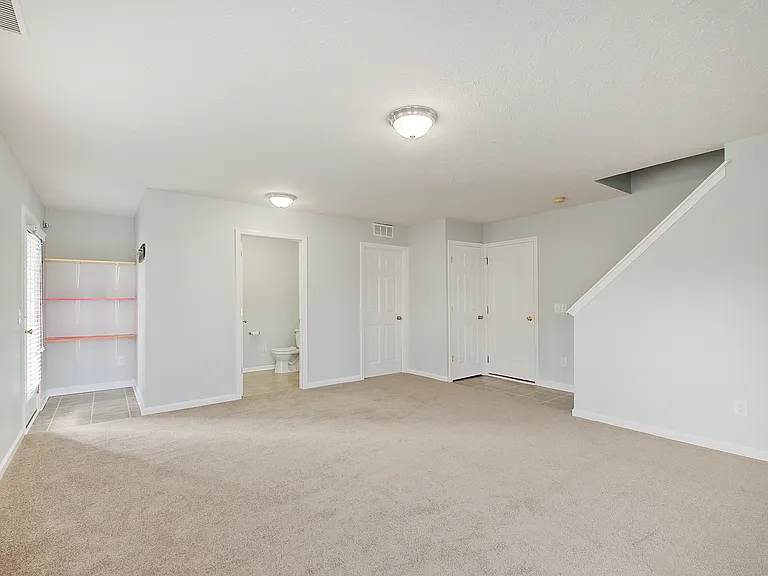 9465 Tanhurst Dr — Photo 21