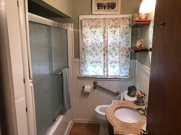 5th image of 10425 E 24th Ave