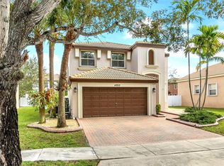 4955 SW 159th Ave, Pembroke Pines, FL 33027