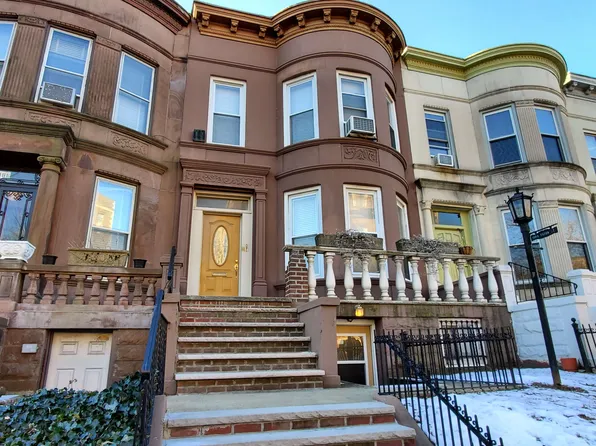 1184 Union Street image 1 of 6