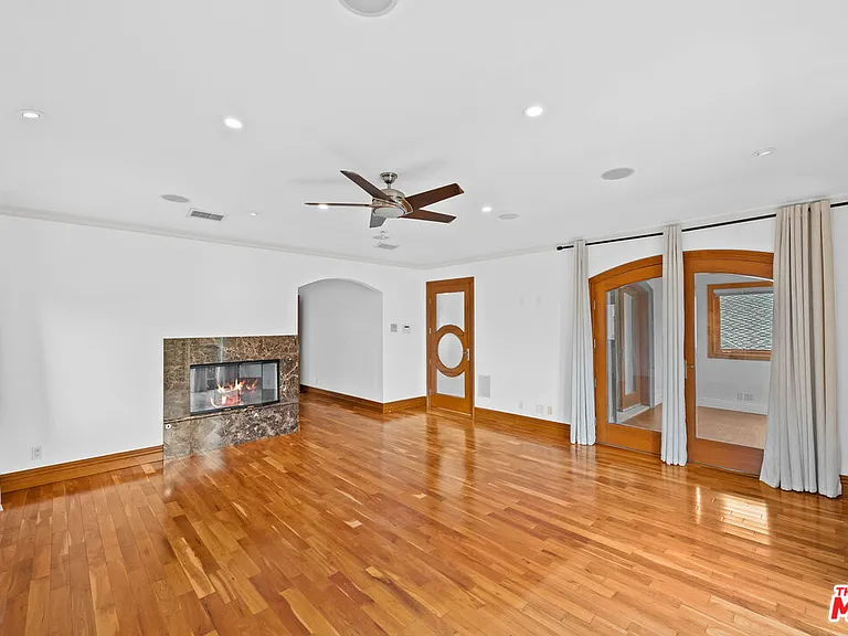 9033 Cresta Dr — Photo 26