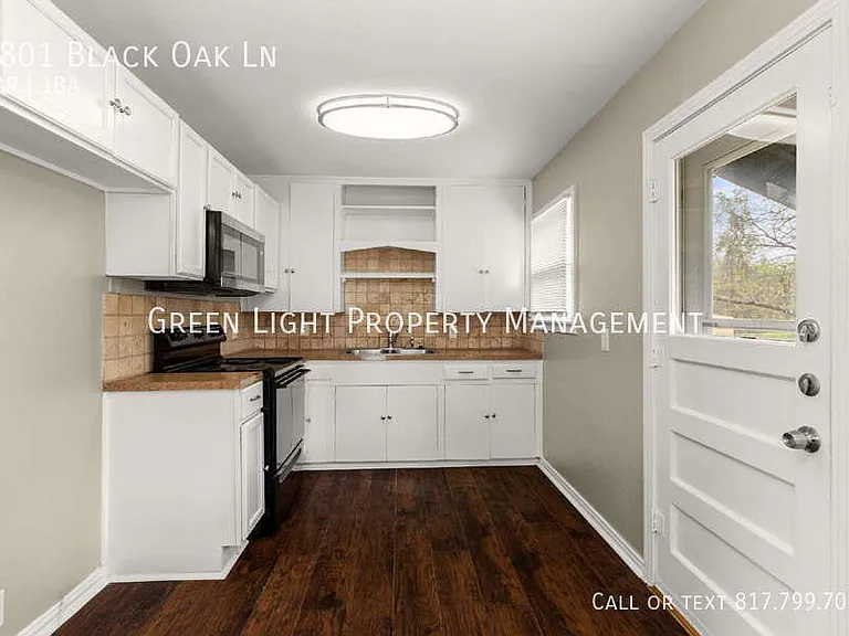4801 Black Oak Ln — Photo 7