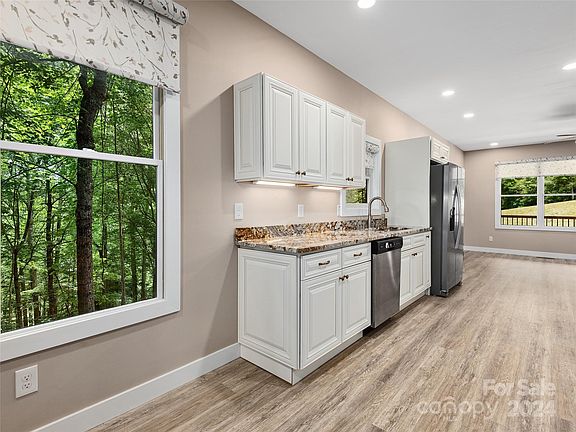 5th image of 1255 Campbell Mountain Dr #108
