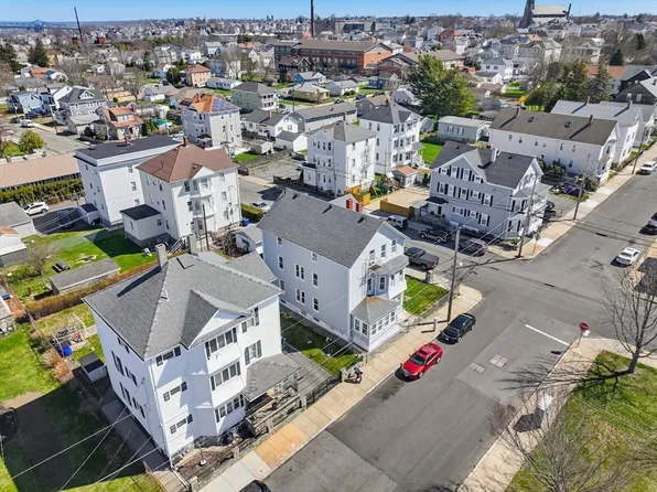464 Birch St, Fall River, MA 02724