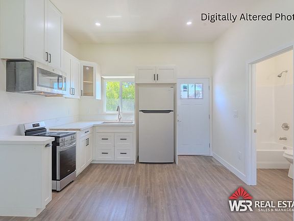 4th image of 25168 17th St #3