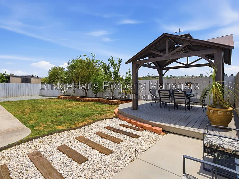 6379 Elsberry St — Photo 30