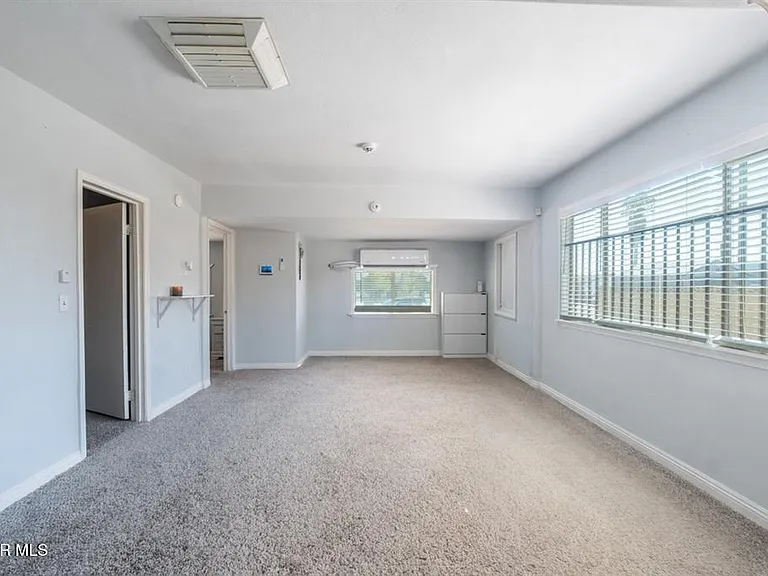 2725 Desert St #2725 — Photo 18
