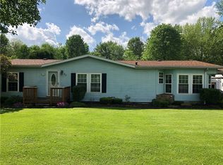 23 Hewitt Rd, West Middlesex, PA 16159