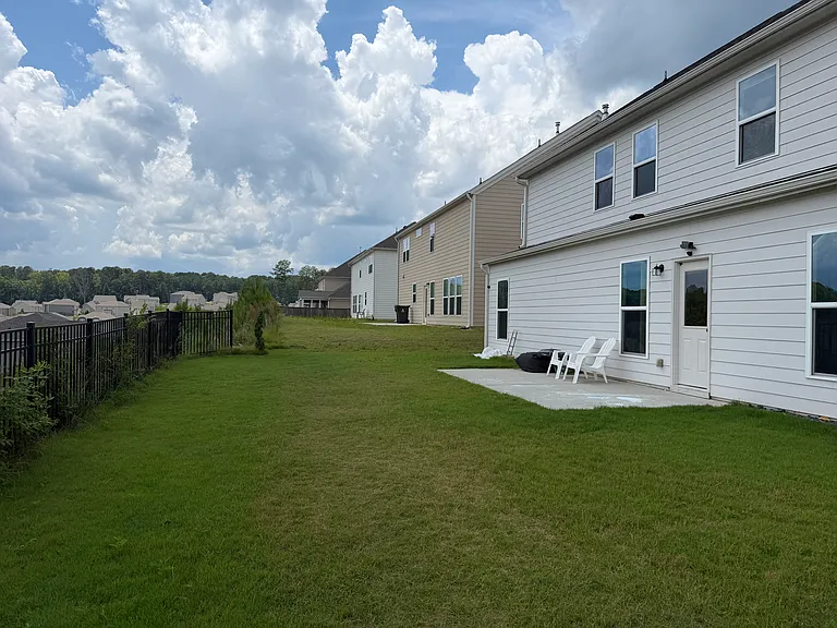127 Riverclub Rd — Photo 40