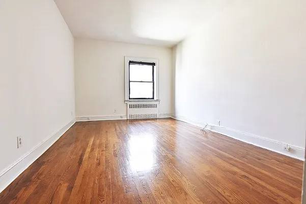 Rented by Balass Ralph, LREB | media 7