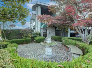 Town Squire, Edmonds, WA 98026