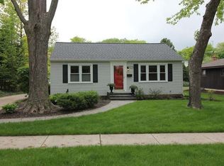 526 N Elm St, Itasca, IL 60143