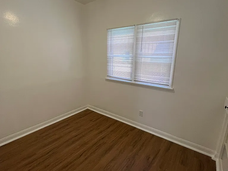 240 S Coronado St #246-3/4-16 — Photo 5