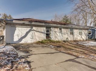 1706 Hoover Dr, Normal, IL 61761