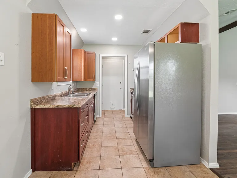 4604 S Ironwood Ave — Photo 13