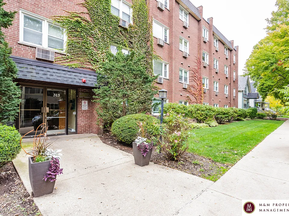 315 N Maple