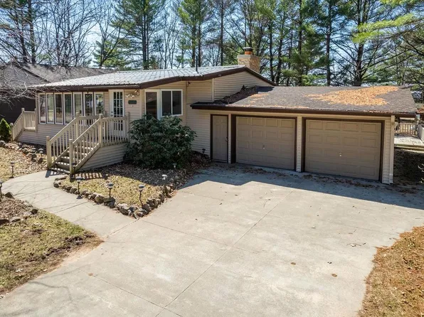 2127 Olmstead Street, Friendship, WI 53934