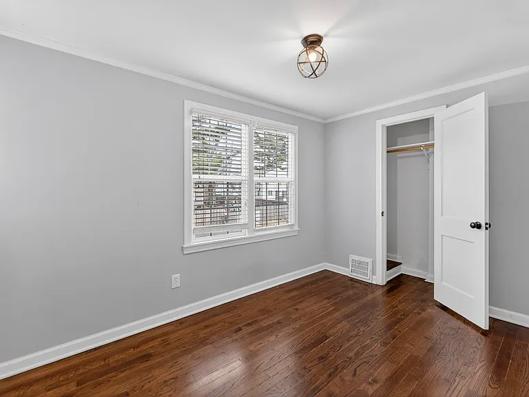 4640 W 70th Ter — Photo 20