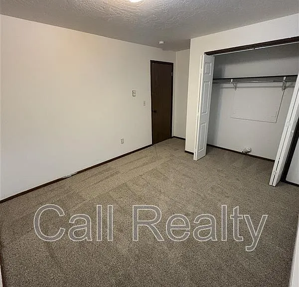 3911 S Moffitt Rd — Photo 4