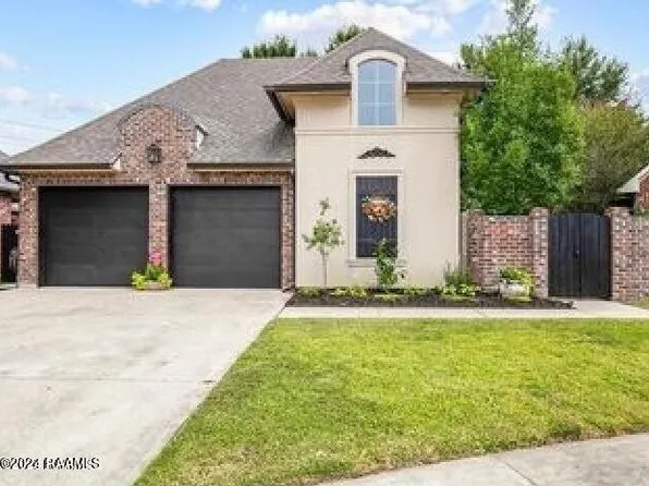 107 Kings Landing Sq, Lafayette, LA 70508