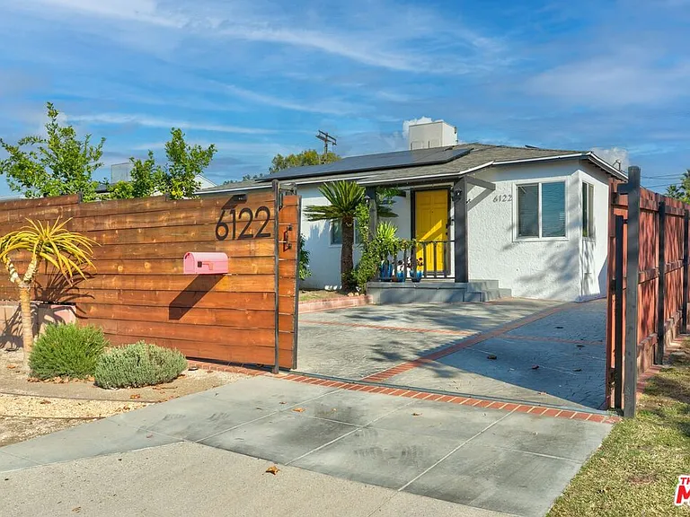 6122 Satsuma Ave — Photo 1