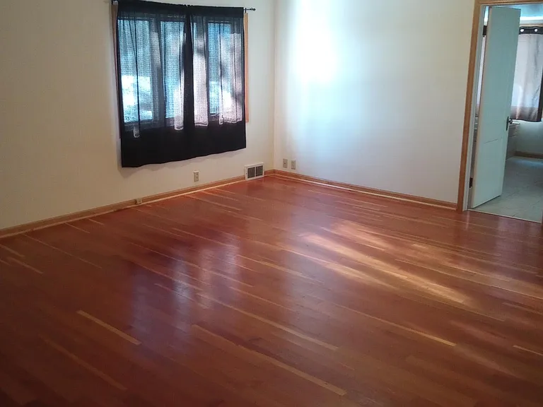 12409 Lake Street Ext — Photo 11