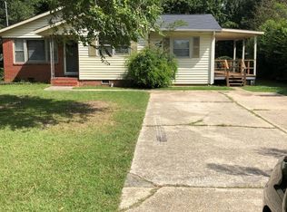 369 Lynhurst Dr, Fayetteville, NC 28314