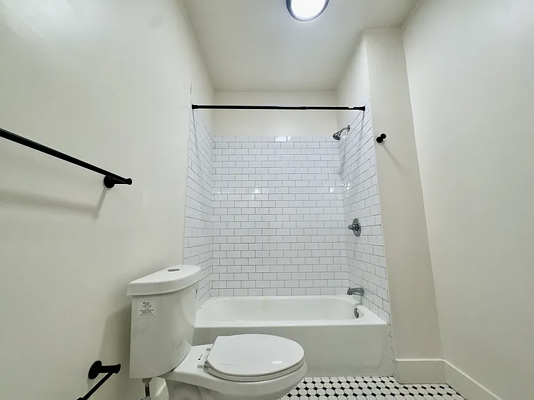 1303 Adeline St — Photo 31