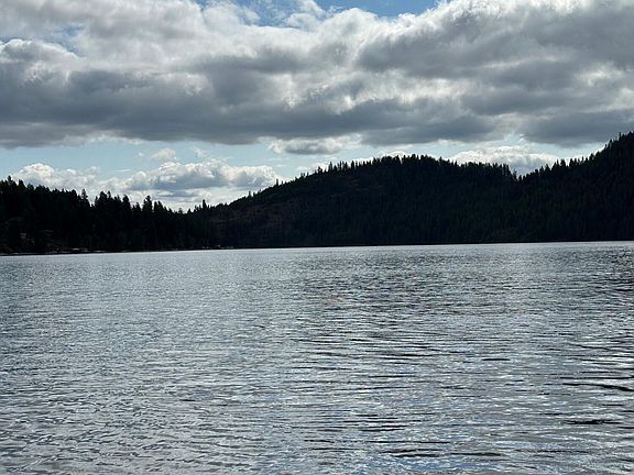2nd image of W Lake Dr
