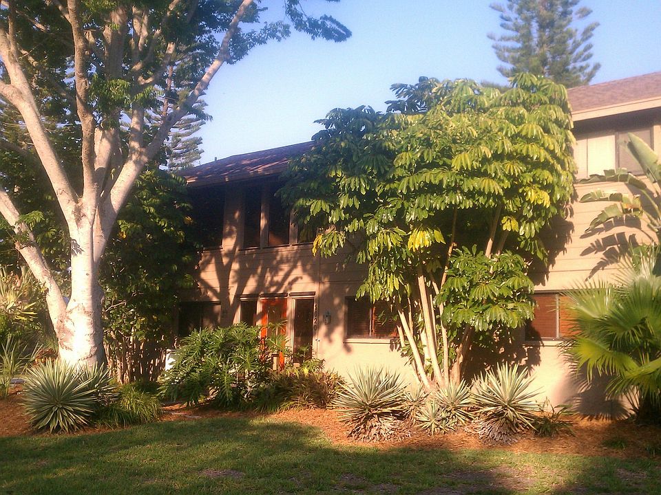 1st image of 1620 Stella Dr