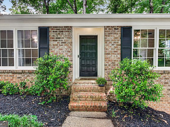 3rd image of 197 Crossbow Cir