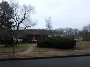 6 Fairway Ln, Ocean, NJ 07712