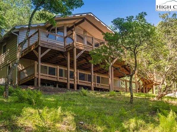 949 Country Club Road, Roaring Gap, NC 28668