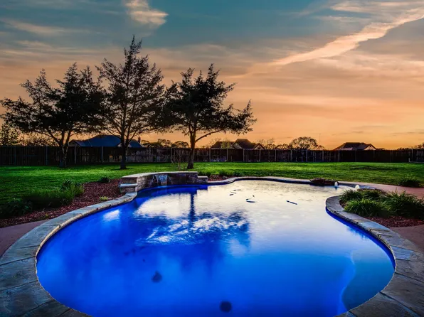 6410 Judy Dr, Midlothian, TX 76065