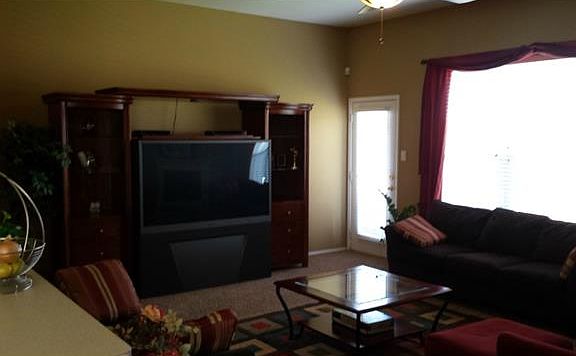 3rd image of 6511 Fairglen Dr