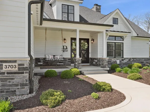 3703 Elio Way, Valparaiso, IN 46385