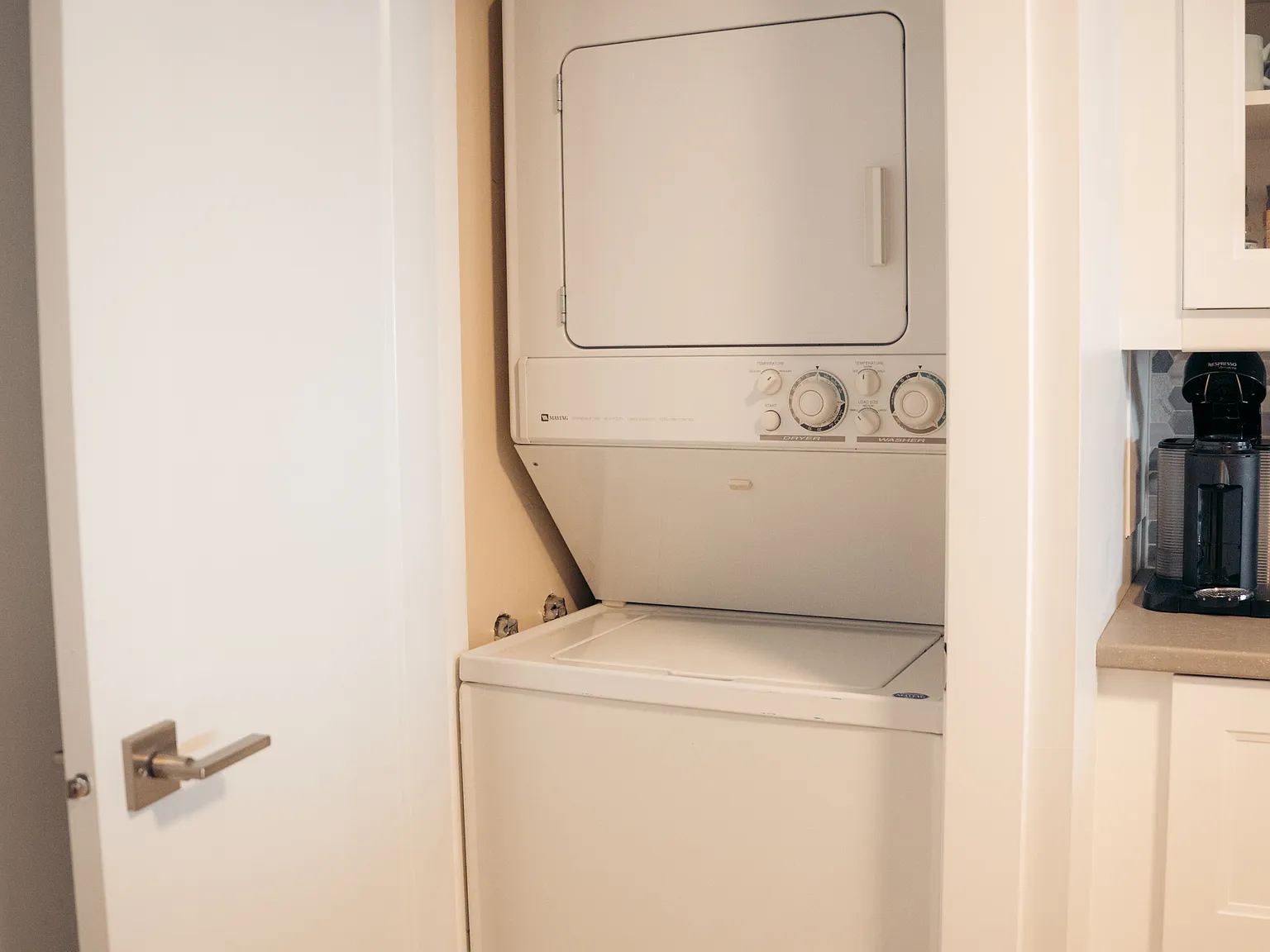 2 bed, 1181 sqft, $3,000 — Photo 4