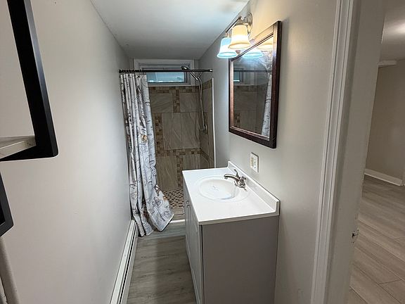 5th image of 119 Front St #1