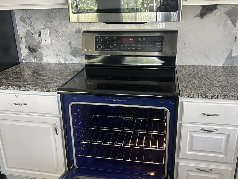 1719 E Fort Union Blvd — Photo 16