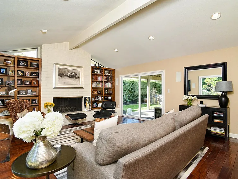 1228 Lantern Ct — Photo 15
