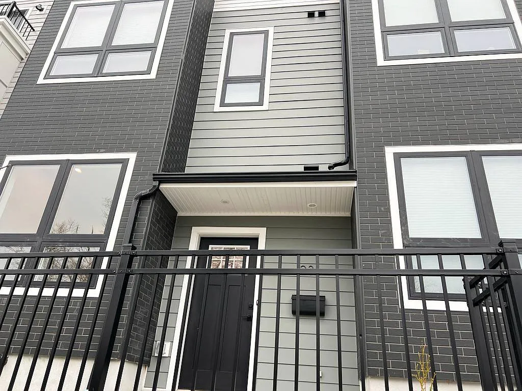 Building Photo - 23 Charles Park Rd