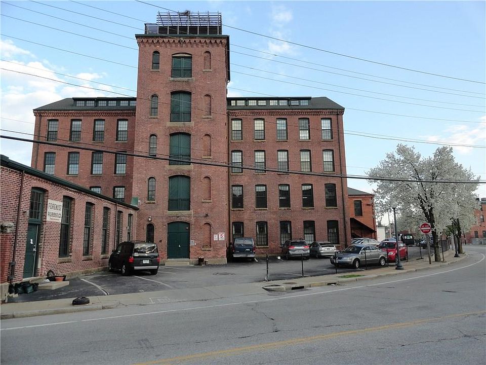 1st image of 532 Kinsley Ave Unit 114